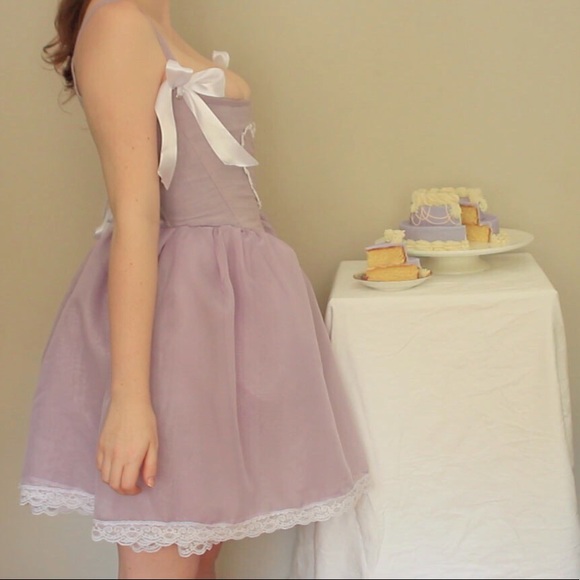 Flouncy Corset Dress - Picture 4 of 6